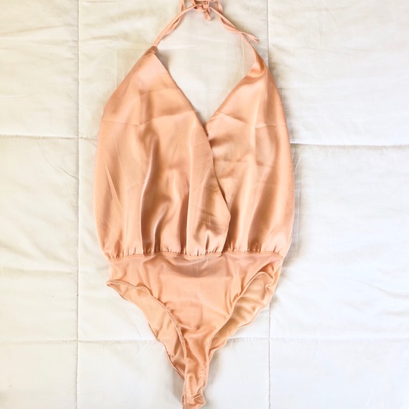 Forever 21 Tops - Forever21 sexy silk bodysuit🕊